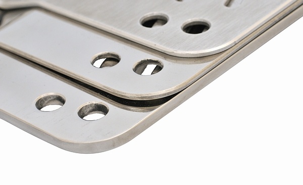 DUX backplate Steel 3mm with Harness